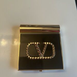 Valentino Gold Eye2Cheek Compact